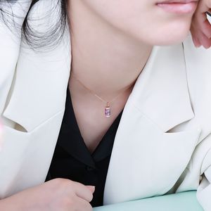 Charme en or massif 18 carats de haute qualité avec saphirs colorés taille baguette et diamants naturels – Joli cadeau pour petite amie, Saint-Valentin - Product Image 2