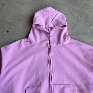 Felpa con cappuccio vintage in spugna tinta unita, vestibilità ampia e squadrata, con zip, rosa, personalizzabile con ricamo, stile streetwear - Product Image 3