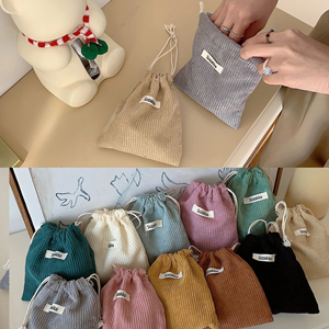 Sacs cosmétiques en velours côtelé avec cordon de serrage, logo personnalisé, petit format, emballage cadeau, mini pochette en velours côtelé pour le rangement du rouge à lèvres, des bonbons, organisateur - Product Image 1