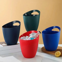 Seau à glace portable en plastique personnalisé avec design incliné, style moderne et minimaliste, bac à boissons, bar, bière, cola, facile à nettoyer, couleur unie