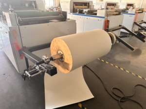 Machine de découpe, pliage et perforation automatique 850 pour boîtes de gobelets en papier (café, lait, thé) - Product Image 6