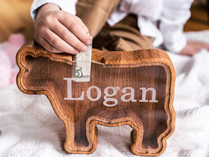 Tirelire Vache en Bois Personnalisable pour Enfants, Décoration de Crèche Thème Ferme, Meilleure Vente - Product Image 2