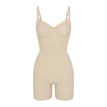 Plus Size Mid-Thigh Seamless Full Body Shaper Women Bodysuit Tummy Control Shapewear