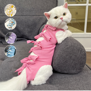 Traje de recuperación quirúrgica para gatos y cachorros, transpirable, a rayas, suave y ajustable. - Product Image 1