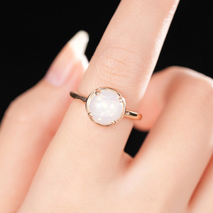 Anello in Opale A012 con Montatura a Griffe Rotonde, Placcato in Oro Giallo, Gioiello di Fidanzamento per Donne - Product Image 3