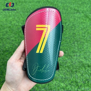 Vente en gros de protège-tibias de football personnalisés Protège-tibias de football Protège-tibias de football par sublimation - Product Image 3