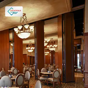 Sala de banquetes con diseño de grano de madera, divisor móvil deslizante para restaurante, pared de partición Operable para Hotel
