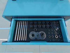 Machine automatique Azure pour redresser les jantes de moto, tour de réparation de jantes de moto - Product Image 2