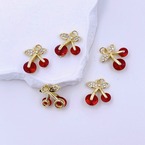 Colgante de Latón Chapado en Oro de 18K con Diseño de Fresas y Gemas Rojas para la Elaboración de Collares de Mujer - Product Image 4