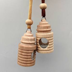 5ml vin baril en <span class=keywords><strong>forme</strong></span> de tour en <span class=keywords><strong>forme</strong></span> de voiture <span class=keywords><strong>parfum</strong></span> bouteille pendentif bois creux ensemble vide bouteille voiture pendentif - Product Image 5