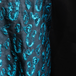 Keer nhà máy tùy chỉnh bán buôn trừu tượng Organza Polyester jacquard vải JDJ3802N-L <span class=keywords><strong>lurex</strong></span> long lanh mô hình ngoài trời hàng may mặc cô gái - Product Image 1