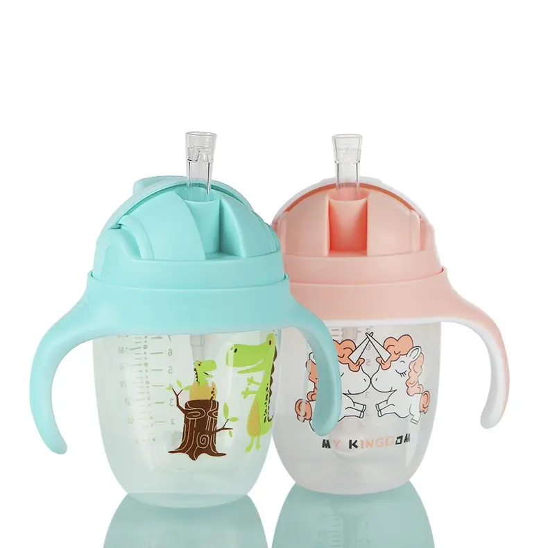 BPA ฟรีพลาสติก PP กล่องรูปแบบการฝึกอบรมขวดเด็กวัยหัดเดินดื่มถ้วยกับฟาง