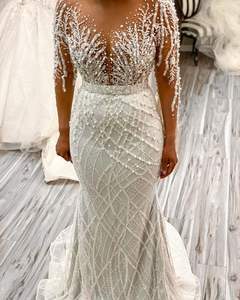 S9108F 2026 Vestido de Novia de Alta Calidad con Patrón de Encaje Real y Cola Larga Desmontable Tipo Capilla - Product Image 3