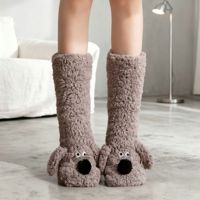 Chaussettes en polaire corail tricotées pour femmes, motif ours 3D mignon, épaisses, antidérapantes, respirantes, à 5 orteils, pour usage quotidien, vente en gros