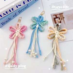 Porte-clés fleur en fil crocheté, breloque de téléphone fleur tissée à la main, pendentif de sac à pompon, porte-clés fleur en crochet avec perles, porte-clés fait main - Product Image 5