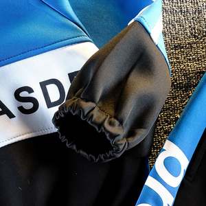 Tienda en Línea China, Conjunto de Ropa para Bebés Niños, Abrigo y Pantalones Cálidos y Coloridos con Letras - Product Image 5