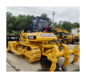 Bulldozer d'occasion Caterpillar D7G d'origine japonaise de haute qualité avec moteur diesel, capacité de bulldozing de 4 m, pompe et moteur - Product Image 1