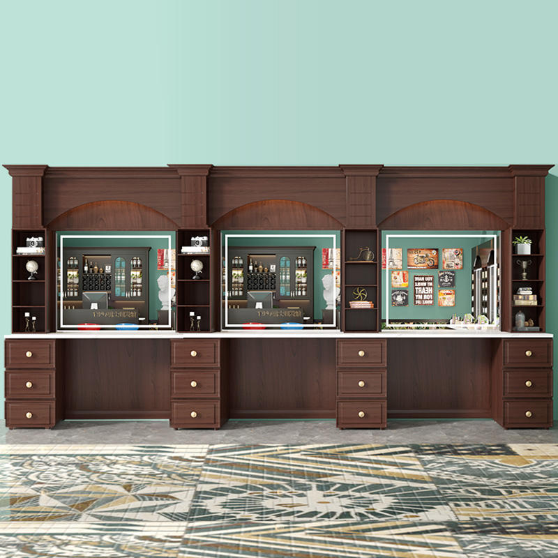 Armario con espejo para tres personas