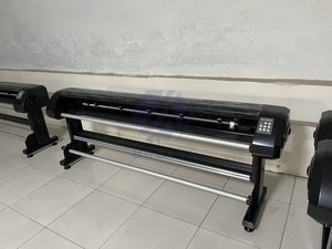 Trung Quốc Nhà Máy Giá <span class=keywords><strong>CAD</strong></span>/Cam Máy In Phun <span class=keywords><strong>Plotter</strong></span> Mô Hình Cắt May Cắt <span class=keywords><strong>Plotter</strong></span> Tự Động 2 Trong 1 Máy In Phun Cutter <span class=keywords><strong>Plotter</strong></span> - Product Image 3