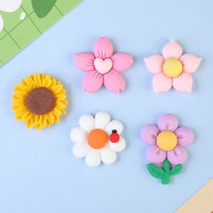 Grandes breloques en résine en forme de fleur, grandes fleurs de tournesol de dessin animé, décoration DIY pour coque de téléphone - Product Image 4