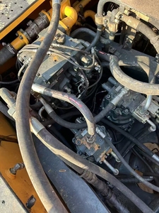 รถขุดฮุนได 520LC-9 มือสอง ใช้งานได้ดี แขนขุดทำงานลื่นไหล ประสิทธิภาพสูง สภาพดี - Product Image 6