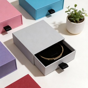 Caja de Joyería de Papel Especial de Lujo Ligero Reciclable en Stock con Forro de Esponja, Caja de Regalo para Almacenamiento de Conjuntos de Joyería, Venta al por Mayor - Product Image 4