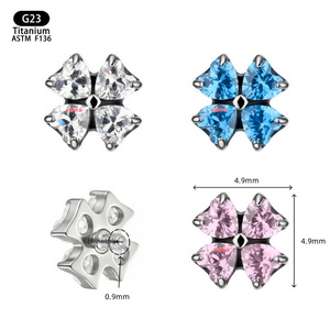 Boucles d'oreilles trèfle à quatre feuilles en zircon F136 en alliage de titane 4,9 mm pour piercing d'oreille, de nez, de lèvre et de langue - Product Image 1