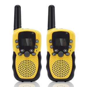 Walkie Talkie a Lungo Raggio per Bambini con 8-22 Canali <span class=keywords><strong>Radio</strong></span> Bidirezionale per Escursionismo Campeggio Viaggi Giochi all'Aperto con Torcia e Jack per Auricolari - Product Image 1