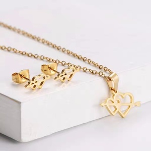 Conjunto de Joias de Moda para Mulheres, Minimalista, Colar e Brincos em Aço Inoxidável com Coração e Borboleta em Ouro <span class=keywords><strong>18K</strong></span>, Ideal para Presente - Product Image 4