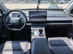 Leapmotor C10 EREV 2024 d'occasion, 210 LiDAR, conduite à gauche, autonomie EV de 210 km, système de conduite intelligent Orin-X, toit ouvrant panoramique longue portée de 1190 km, gris sur violet - Product Image 3