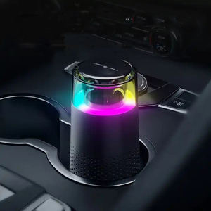 جهاز تنقية الهواء صغير متنقل من Aromacare مزود بمنفذ USB وذو إضاءة ليد للسفر وللارتداء في السيارة باللون الأسود حسب الطلب - Product Image 3