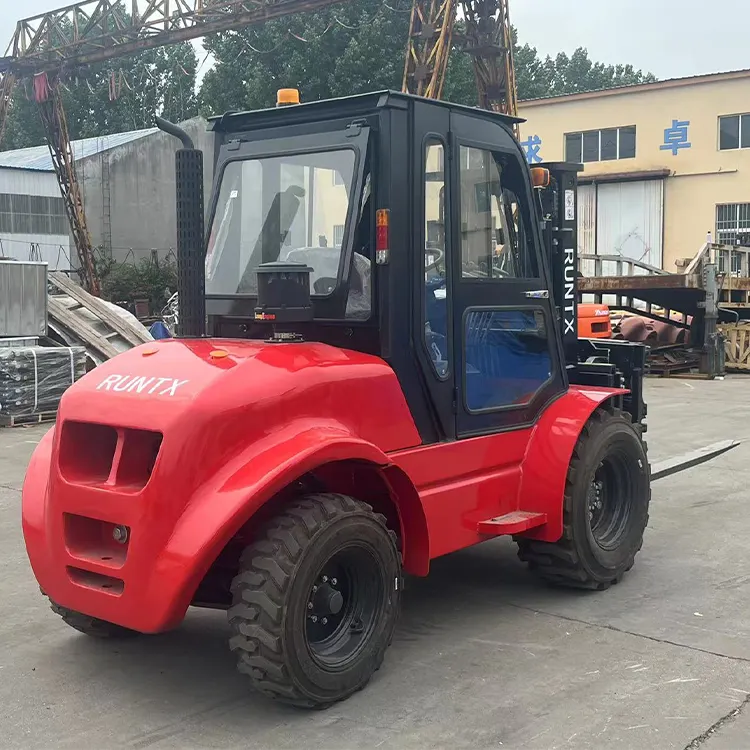 Runtx sevkiyat için hazır off-road forklift  BOJUN 4.0 ton tüm arazi 4x4 off-road forklift yepyeni hafif