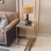 Table basse compacte carrée en pierre ardoise avec cadre métallique, style nordique, luxe léger, moderne et minimaliste, pour salon, sans installation