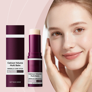 Stick hydratant pour le soin de la peau avec des bienfaits nourrissants et éclaircissants, texture lisse pour peaux sèches, à utiliser avant le maquillage, jour, 9g - Product Image 1