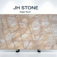 Dalles de dolomite rose corail |   Veinage de rose à faible saturation avec cristaux blancs |   Mur décoratif et plan de toilette |   Pierre de luxe pour projets