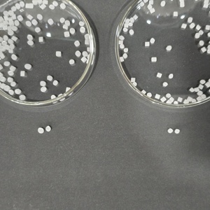 ماستر باتش إروكاميد/ماستر باتش مضاد للتكتل/ماستر باتش ناعم مضاد للتكتل (حمض الإروكيك، عامل فتح السيليكا) - Product Image 4