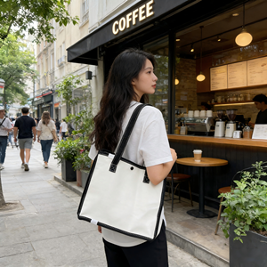 Sac fourre-tout en toile de coton pour femme, grande capacité, avec motif de dessin animé couleur logo personnalisé et fermeture à bouton - Product Image 1