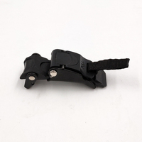 Boucle réglable à dégagement rapide pour casque de moto