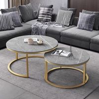 Ensemble de tables basses gigognes au design minimaliste moderne, plateau en pierre frittée durable, structure en fer, hauteur réglable, gain de place pour salon