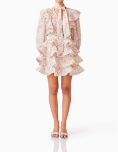 <span class=keywords><strong>2026</strong></span> Yeni Sezon Kadın Pastel Çiçek Baskılı Fırfırlı Mini Elbise Uzun Kollu Bağlamalı Yaka Katmanlı Şifon Parti Elbisesi - Product Image 3