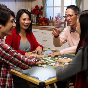Tapis de Mahjong bleu portable avec fonction pliable antidérapante à bord silencieux pour accessoire de jeu de fête de voyage et stock de nouveautés - Product Image 5