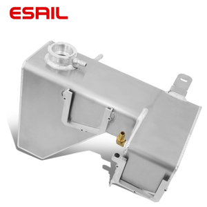 Bouteille de purge en aluminium améliorée pour réservoir de liquide de refroidissement moteur TANKCOL002 pour Chevrolet <span class=keywords><strong>Corvette</strong></span> 1997-04 - Product Image 2