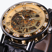 Montre-bracelet mécanique squelette pour homme Royal Design, haut de gamme OEM, luxe, transparente, mode, diamant, mouvement à engrenages lumineux