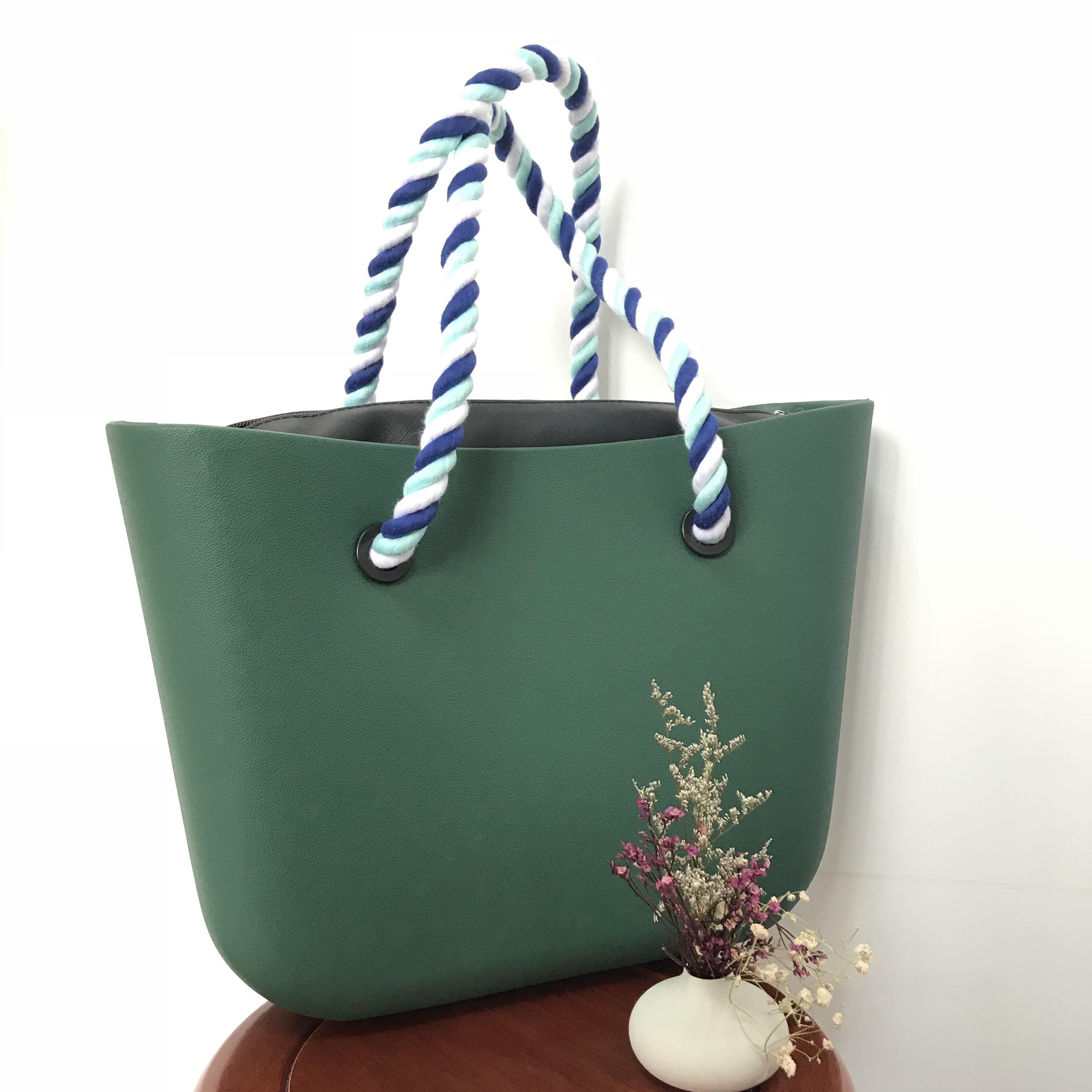 Sac de plage d'été Sac fourre-tout en caoutchouc imprimé léopard  imperméable Grand sac de plage en silicone EVA pour femmes