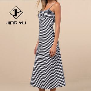 Robe d'été pour femmes, robe plissée nouée à carreaux, robe moulante à bretelles, robe midi en lin personnalisée - Product Image 2