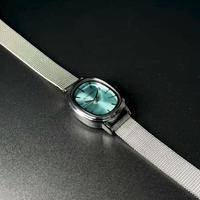 Jam Tangan Fashion Elips untuk Wanita Jam Tangan Wanita Dial Kecil Jam Tangan Quartz yang Indah dan Sederhana