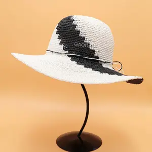 K cappello floscio a cupola uncinetto in paglia di colore misto bianco nero stile mondana elegante francese