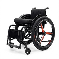 Fauteuil roulant manuel pliant en alliage d'aluminium avec roues arrière de 24 pouces et siège respirant pour la maison et les voyages (vente en gros)