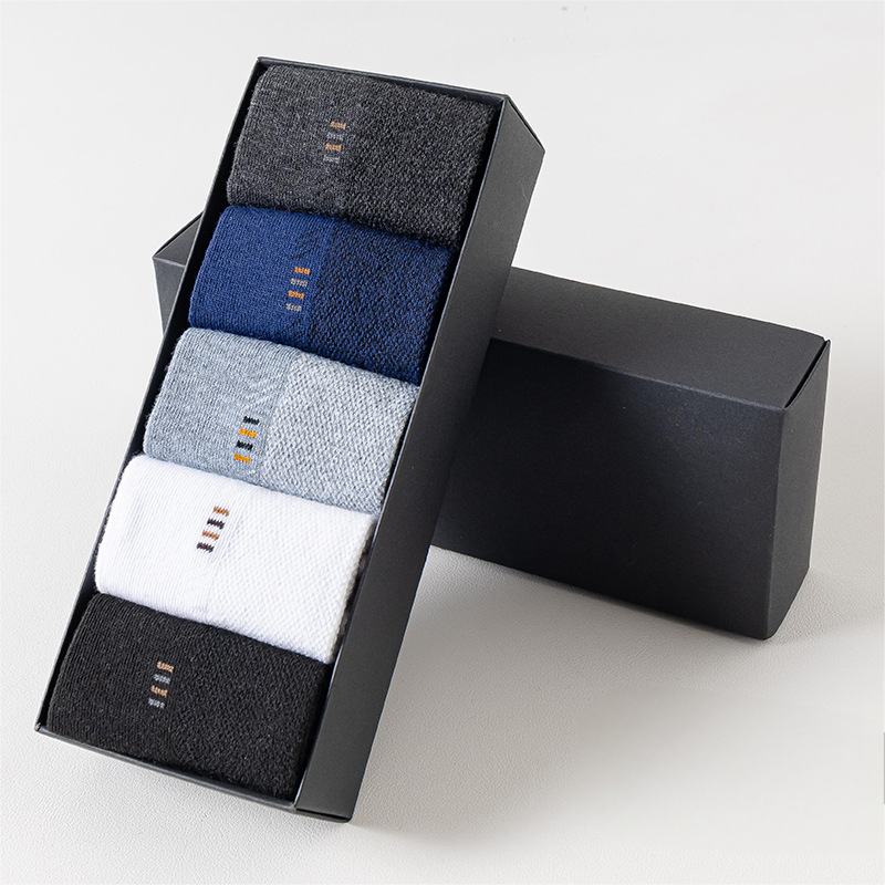 Negro + Blanco + Gris oscuro + Azul marino