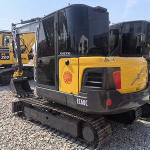 รถขุดขนาดเล็ก VOLVO EC60 6 ตัน รถขุดไฮดรอลิกมือสอง เครื่องจักรขุดดินแบบตีนตะขาบ มือสอง ปั๊มมอเตอร์ Eaton ได้รับการรับรองมาตรฐาน CE - Product Image 2